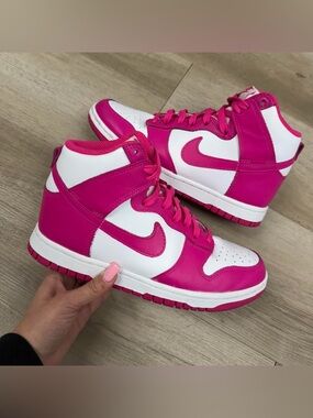 Hot pink Nike dunk highs  💌